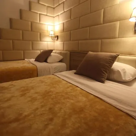 Otel Alpin Llogara Dukat