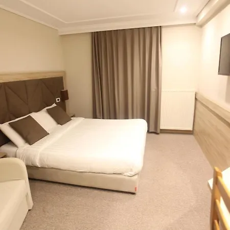Szálloda Alpin Llogara 4*