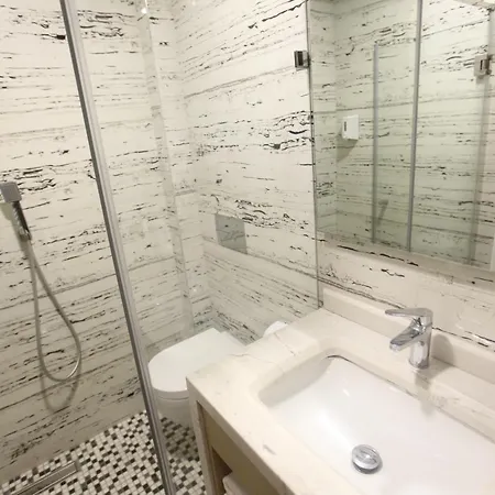 Szálloda Alpin Llogara 4*