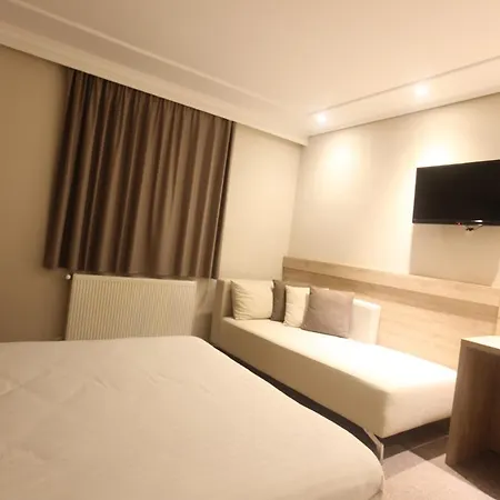 Szálloda Alpin Llogara 4*