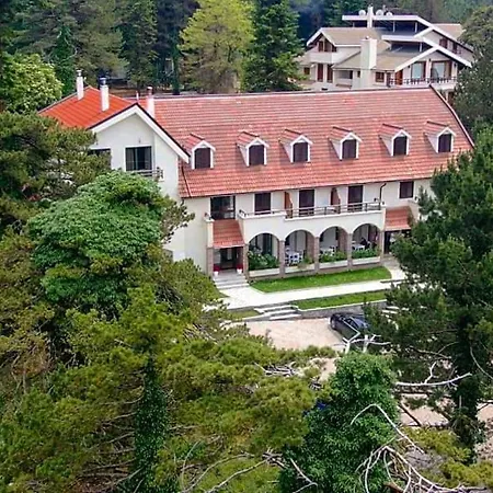 Alpin Llogara Szálloda