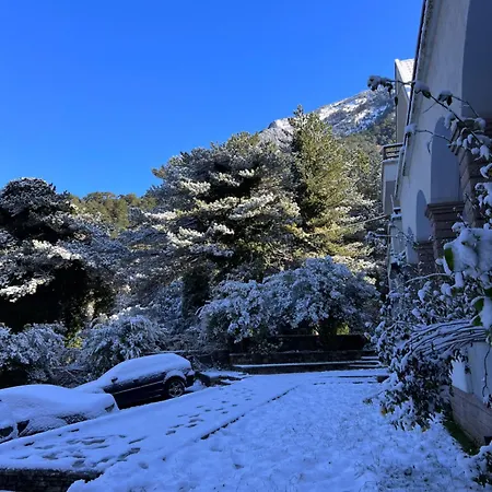 Alpin Llogara Hotel 4*